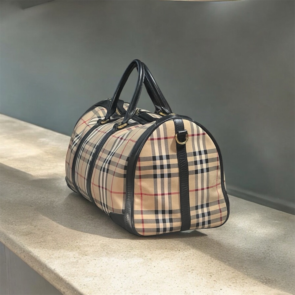 Burberry duffel - Picture 3 of 7